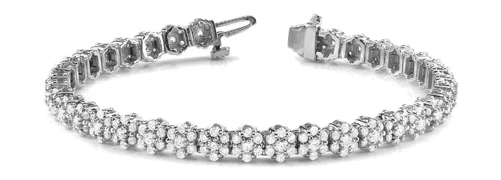 18K White Gold Multi-Diamond Fashion Bracelet