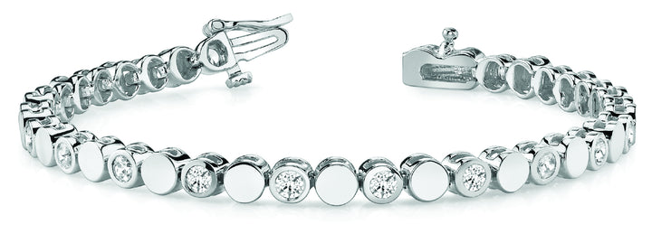 18K White Gold Round Diamond Fashion Bracelet