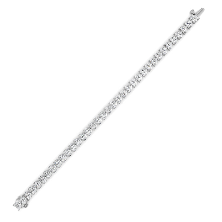 18CTW Heart Lab Grown Diamond (F/VS ) Bracelet Bracelet in 14K Gold